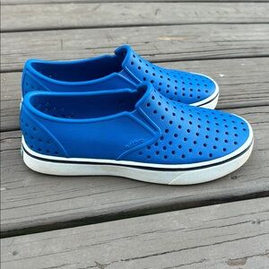 Native Keep It Lite Royal Blue Slip-On Water Shoes | Unisex Youth Size 3